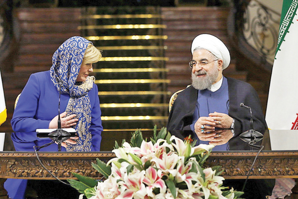 index:2|width:220|height:147|align:center