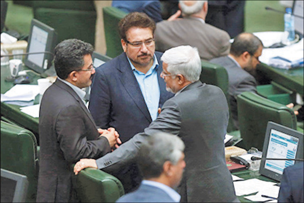 index:3|width:220|height:147|align:center