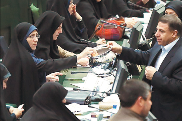 index:4|width:220|height:147|align:center
