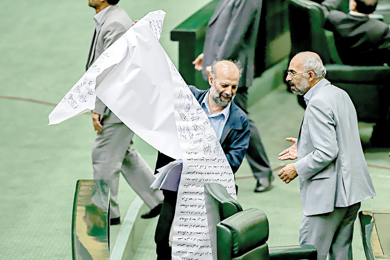 index:11|width:420|height:280|align:center