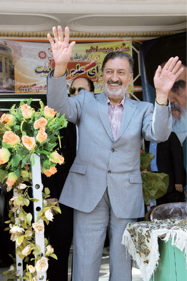 تجارت فردا-  احمد ابریشم‌چی