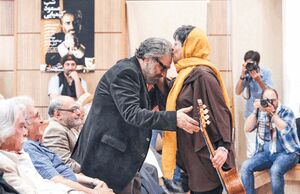 بوسه دردسرآفرین