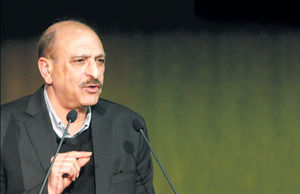 تقویت دلار و کسری بودجه دولت ایران