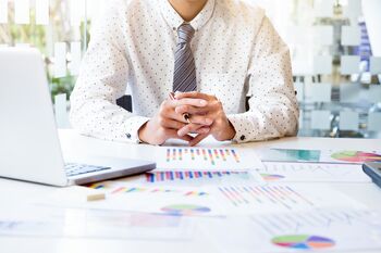 چگونه از یک کارآموز حسابداری به رئیس حسابداری تبدیل شویم؟