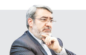 نگاه غیرسیاسی سیاسی‌ترین وزیر