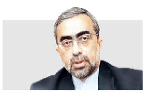 یارگیری سیاست از اقتصاد
