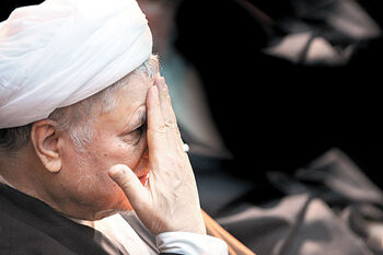 گام دولت در زمین سیاست
