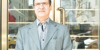 اسیر سرکوب و در معرض طغیان نقدینگی

