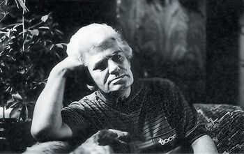 سرود تناقض