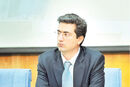 بانک مرکزی دست از افراط بردارد


