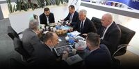 هیات بلند پایه روسیه در غرفه تاپیکو در نمایشگاه بین المللی نفت، گاز، پالایش و پتروشیمی