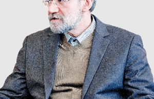 ورود آشکار به میدان دفاع از دولت