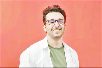 پرتگاه یا پرواز