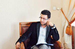 پنجه در پنجه بحران