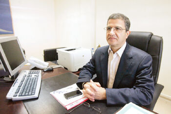 ما مجوز ندهیم خودشان می‌گیرند 
