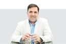 ایستاده بر اصول