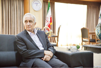 قهرمان تکرار اشتباه