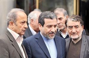 سانتریفوژها می‌چرخند