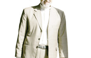 مردی که خیلی چیزها می‌داند