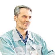 محمود اکبری