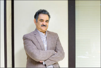 استخری که می‌خواهید پر کنید، سوراخ بزرگی دارد

