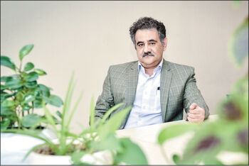 کاهش همزمان «نابرابری» و «نادرآمدی»

