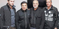 مسخره می‌کنم پس هستم