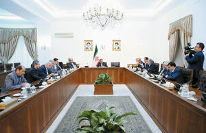 جلسات پایان‌ناپذیر 