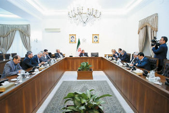 جلسات پایان‌ناپذیر 