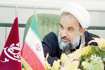 آستان قدس باید به بانک مرکزی پاسخگو باشد