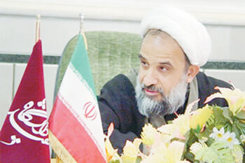 آستان قدس باید به بانک مرکزی پاسخگو باشد