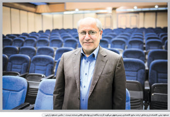 تفنگداران و بنگاهداران

