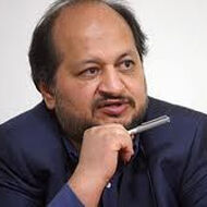 محمد شریعتمداری