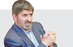 همچون مدرس، همچنان تنها