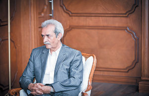 در انتظار بزرگان
