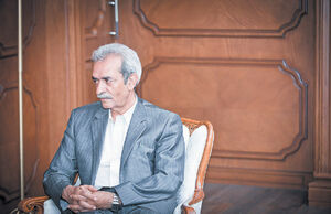 در انتظار بزرگان