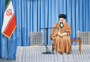 سیاه‌نمایی هنر نیست