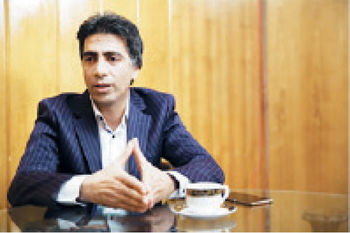 اثر انتخابات بر توسعه خودرو