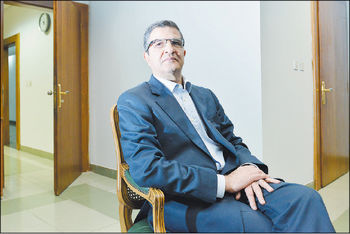 با افراد «خودی»‌ تعارف نکنیم

