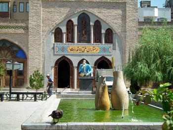 گردشی یک روزه در رستوران بابا قدرت مشهد